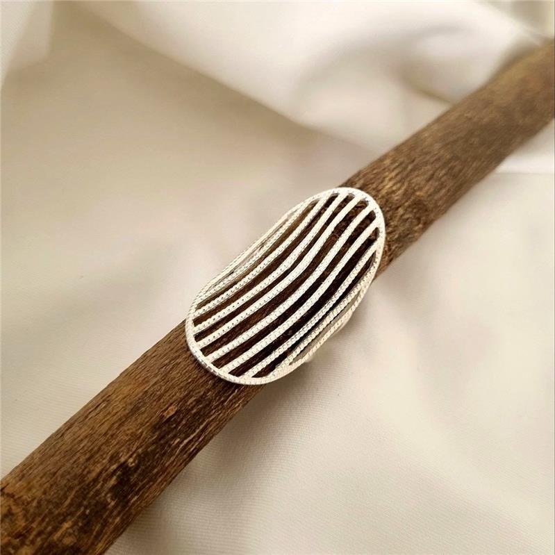 ANEL PRATA 925 GRANDE OVAL LINHAS