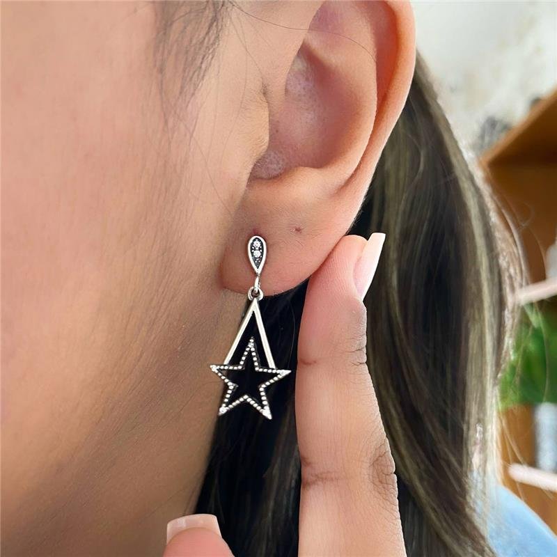 BRINCO PRATA 925 PENDURADO TRIÂNGULO ESTRELA 